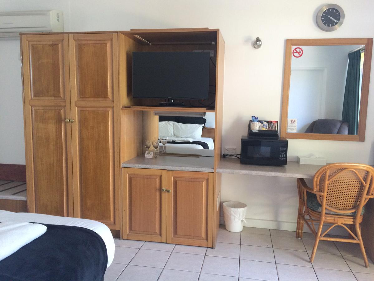 Paraway Motel Katherine Bagian luar foto