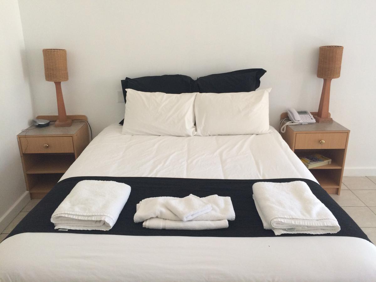 Paraway Motel Katherine Bagian luar foto