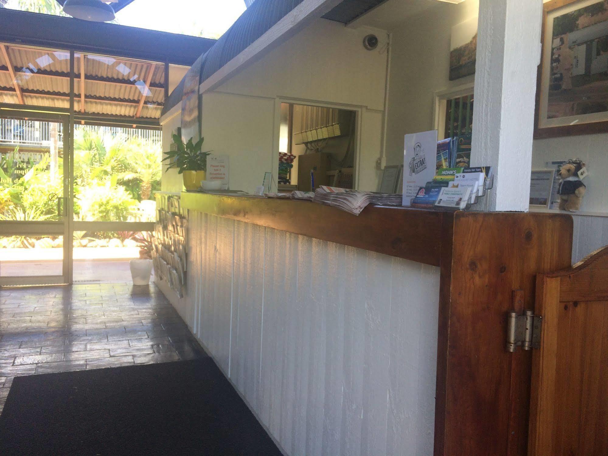 Paraway Motel Katherine Bagian luar foto
