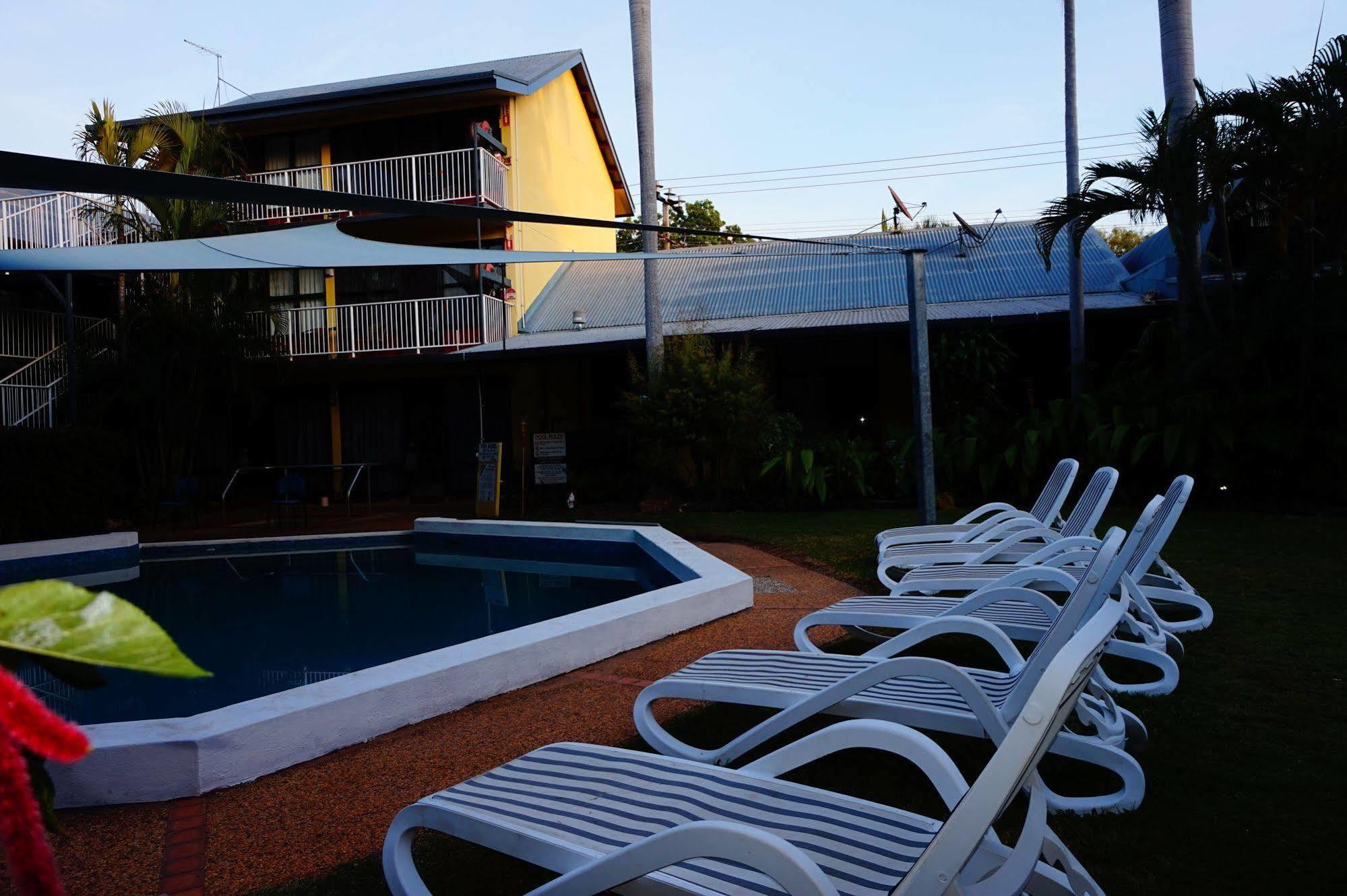 Paraway Motel Katherine Bagian luar foto